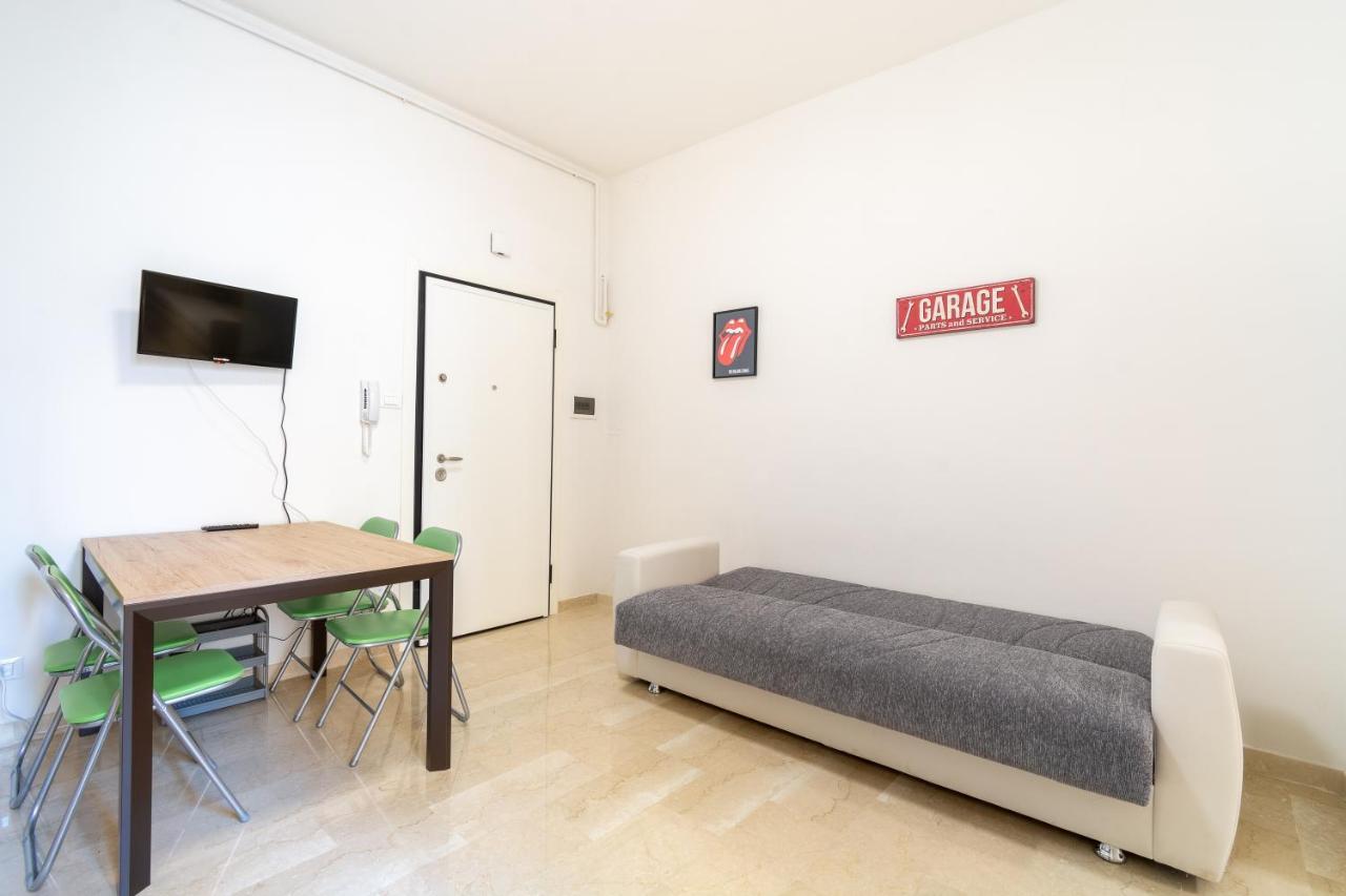 Housmart San Carlo 17 Apartment Bologna Exterior photo